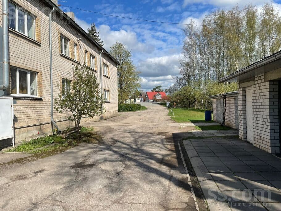 Brīvības iela 64